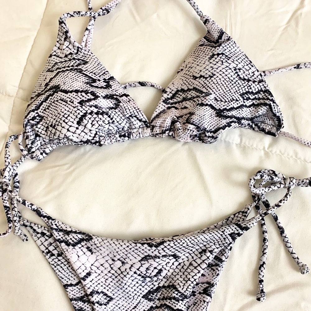 Snake skin print  cheeky bikini